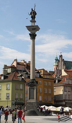 Sigismund III Column in Castle Square in Warsaw is one of the most
emblematic monuments of the capital city. The king of the big cross and the
sword well reflect the policy of the monarch